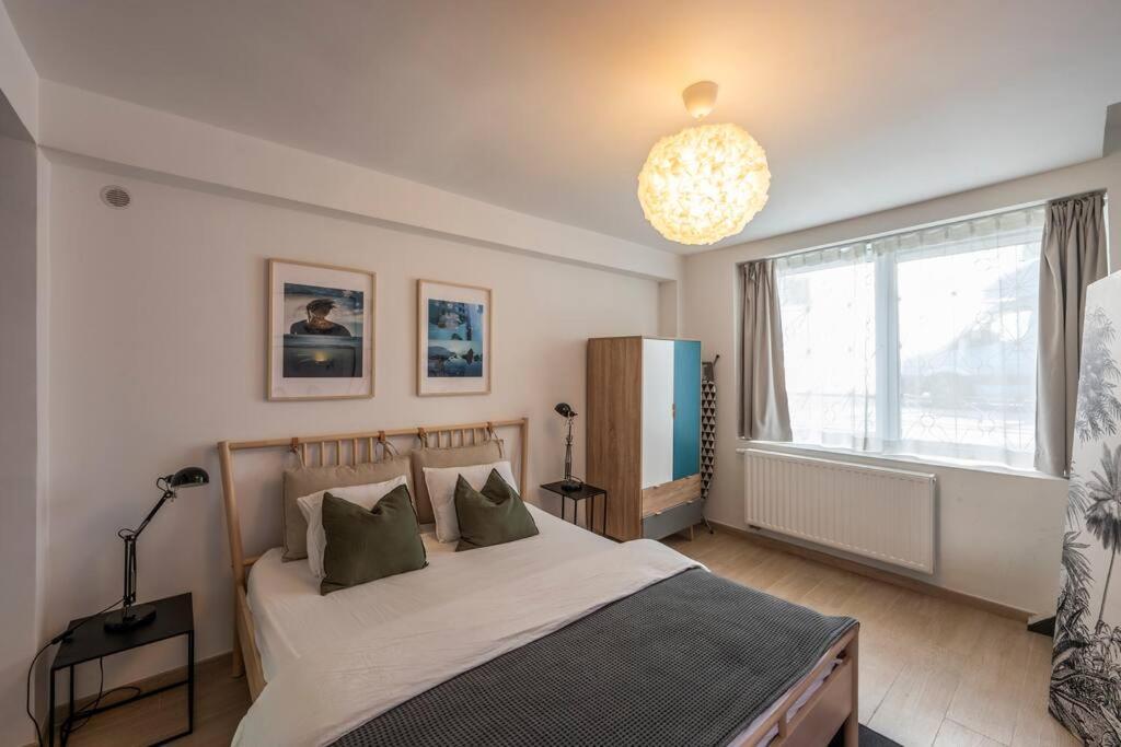 Superb 3 Bedroom & 3 Bathroom Duplex In Brussels City Centre 외부 사진